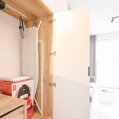 Location d’un appartement meublé et chaleureux d’1 pièce, 23 m², Partynice, Wrocław, Pologne